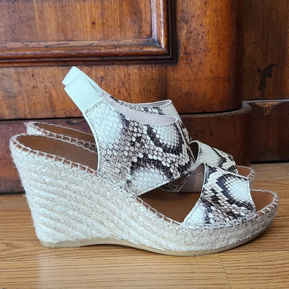NEW! ANDRE ASSOUS ORIGINAL ESPADRILLE SNAKESKIN WEDGE HEELS SANDAL SHOES sz 8
